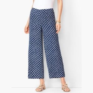 Talbot's‎ NWT Women's Navy Blue & White Crepe Wide Leg Crop Pants In Floral